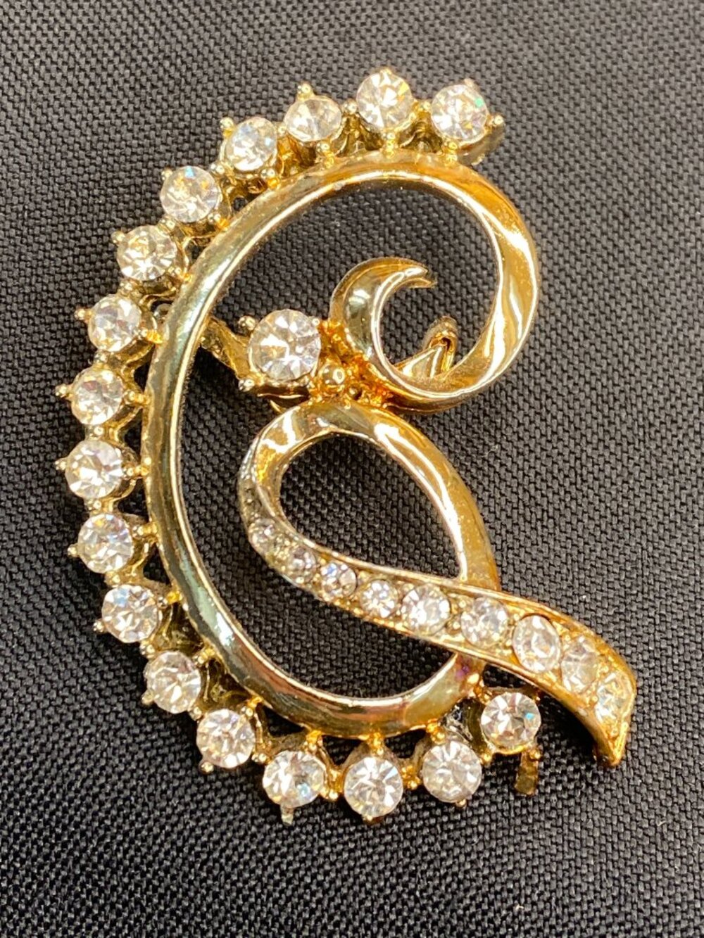 Vintage 30-50s Coro (A. Katz Era) Brooch Gold-tone Swirl Design with Rhinestones